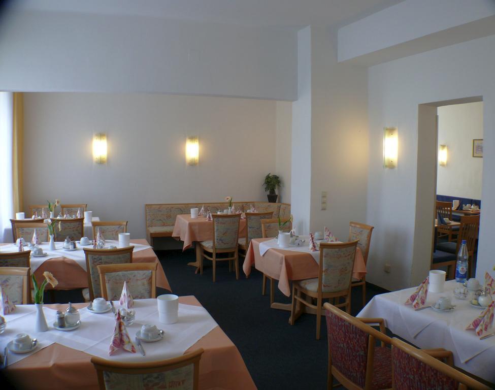 Hotel Garni - Haus Gemmer Coburg Buitenkant foto