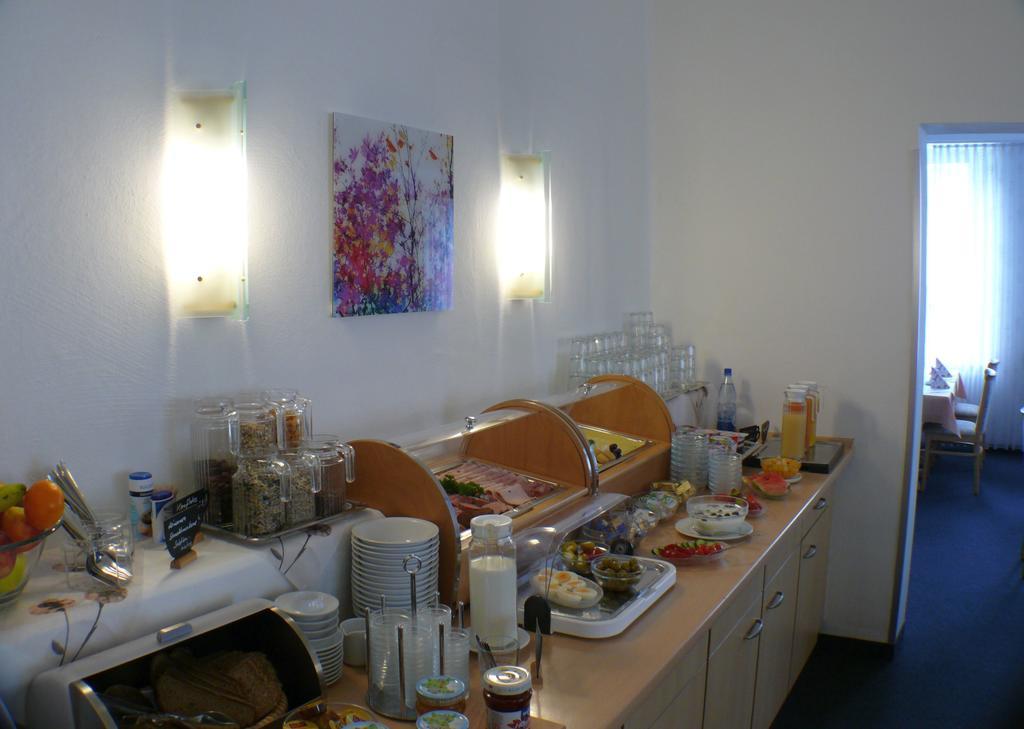 Hotel Garni - Haus Gemmer Coburg Buitenkant foto